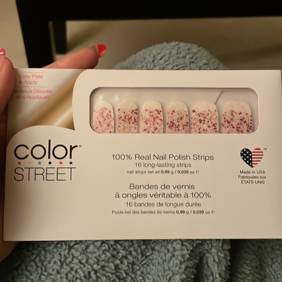 🌴NIP🌴 ColorStreet Cannes-Fetti Nail‎ Polish Strips​​ - Picture 2 of 2
